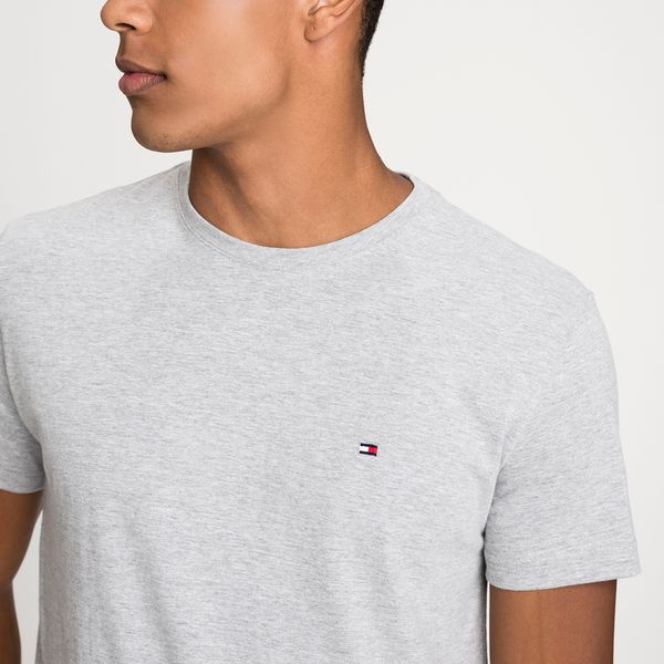 tomy roupas