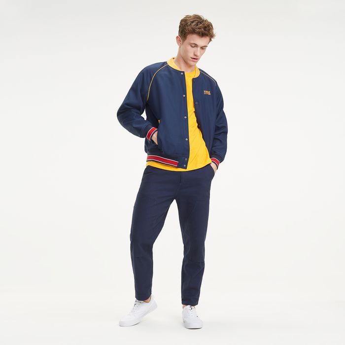 calça jeans masculina com fechamento em botões