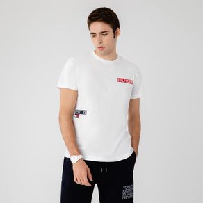Camiseta-Estampa-Espaco-Retangular